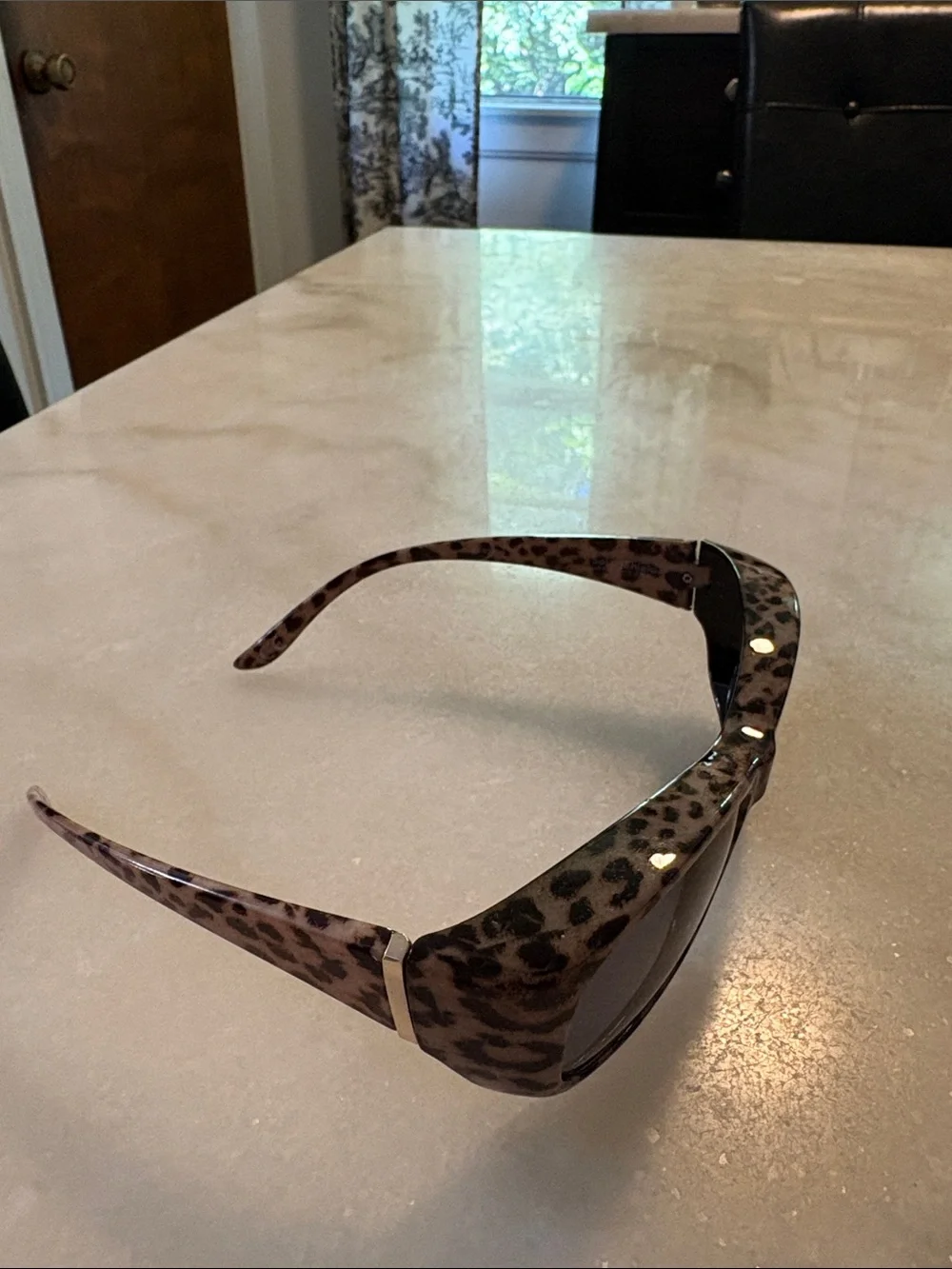 Solar Shield Stylish Leopard Print Women's Sunglasses - Brown fits over glasses